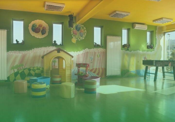 child care cleaning main picture